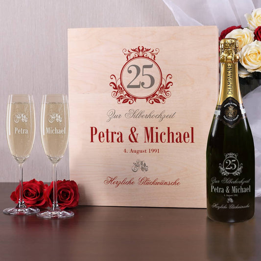 Edles Champagner Geschenkset zur Silberhochzeit mit Namen und Datum