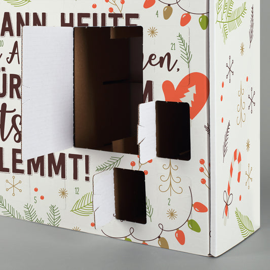 Adventskalender zum Befüllen – geöffnete Türchen mit Blick ins Fach