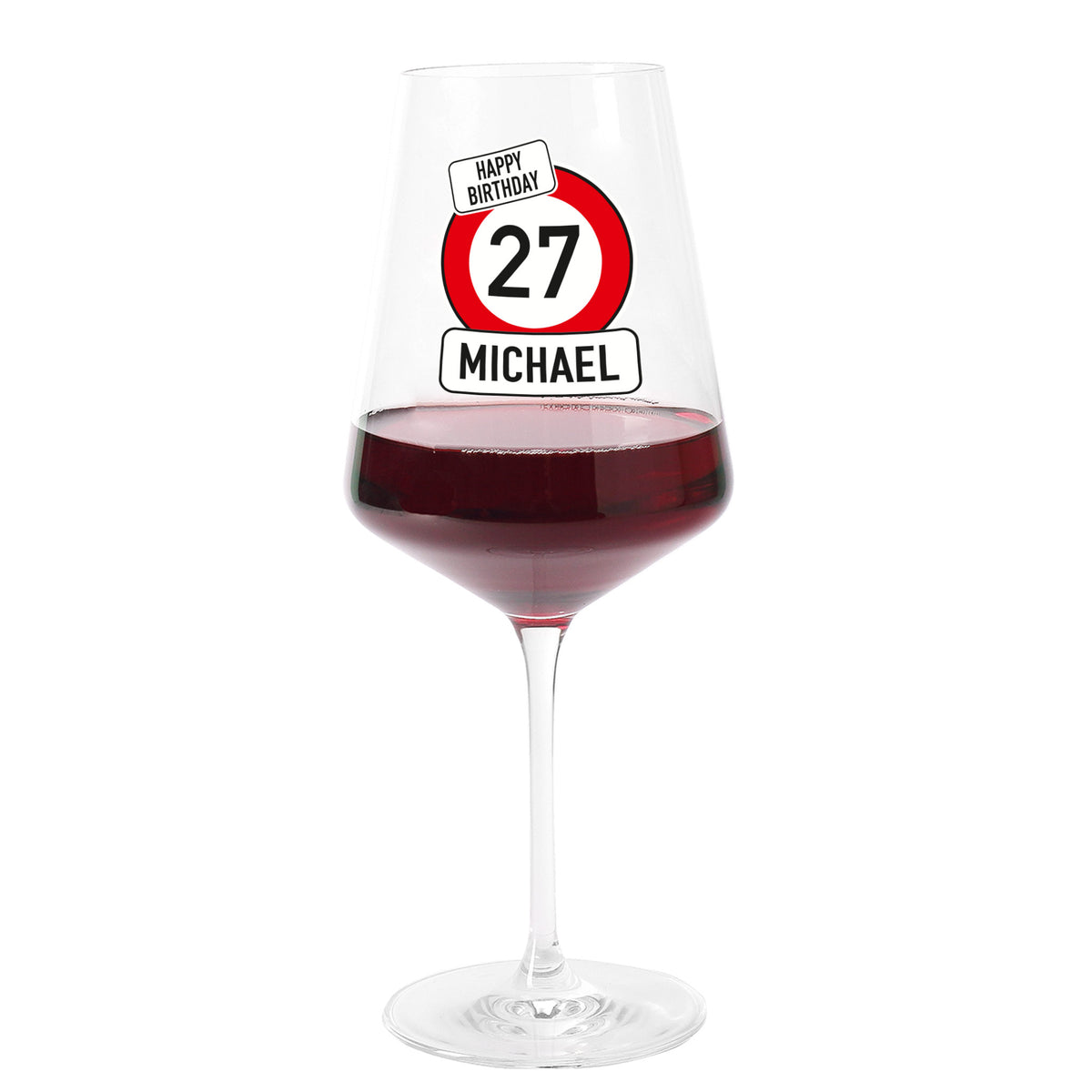 Freigestelltes personalisiertes Weinglas mit Verkehrszeichen-Motiv und rotem Wein