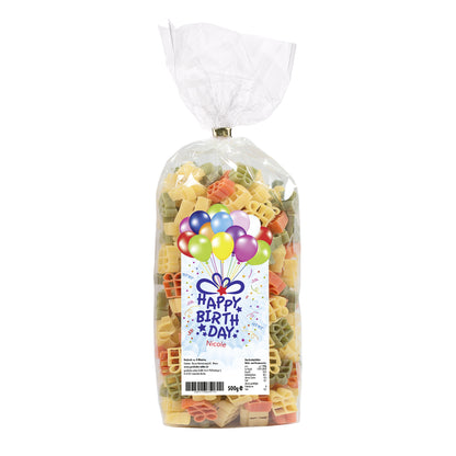 500g Nudeln in Geschenkform zum Geburtstag freigestellt