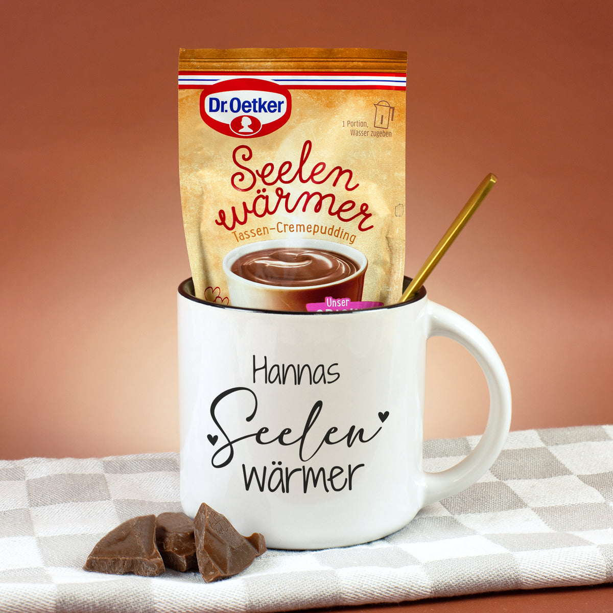 Seelenwärmer Geschenkset mit personalisierter Tasse und Tassen-Cremepudding Schokolade