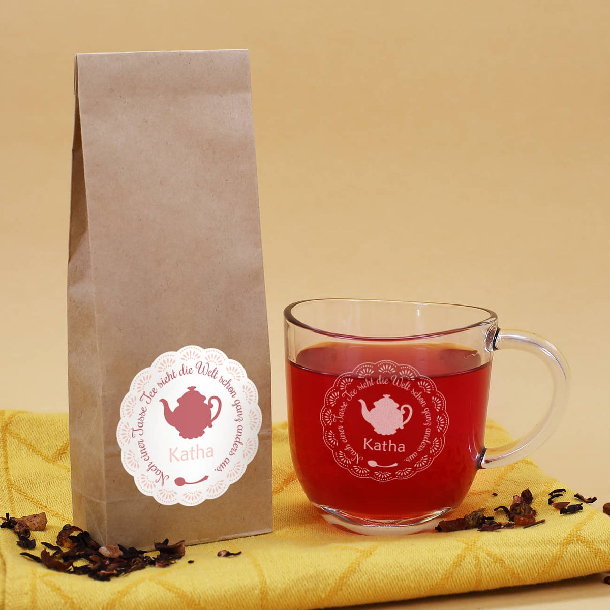 Tee Set - Nach einer Tasse Tee sieht die Welt schon ganz anders aus - mit Name