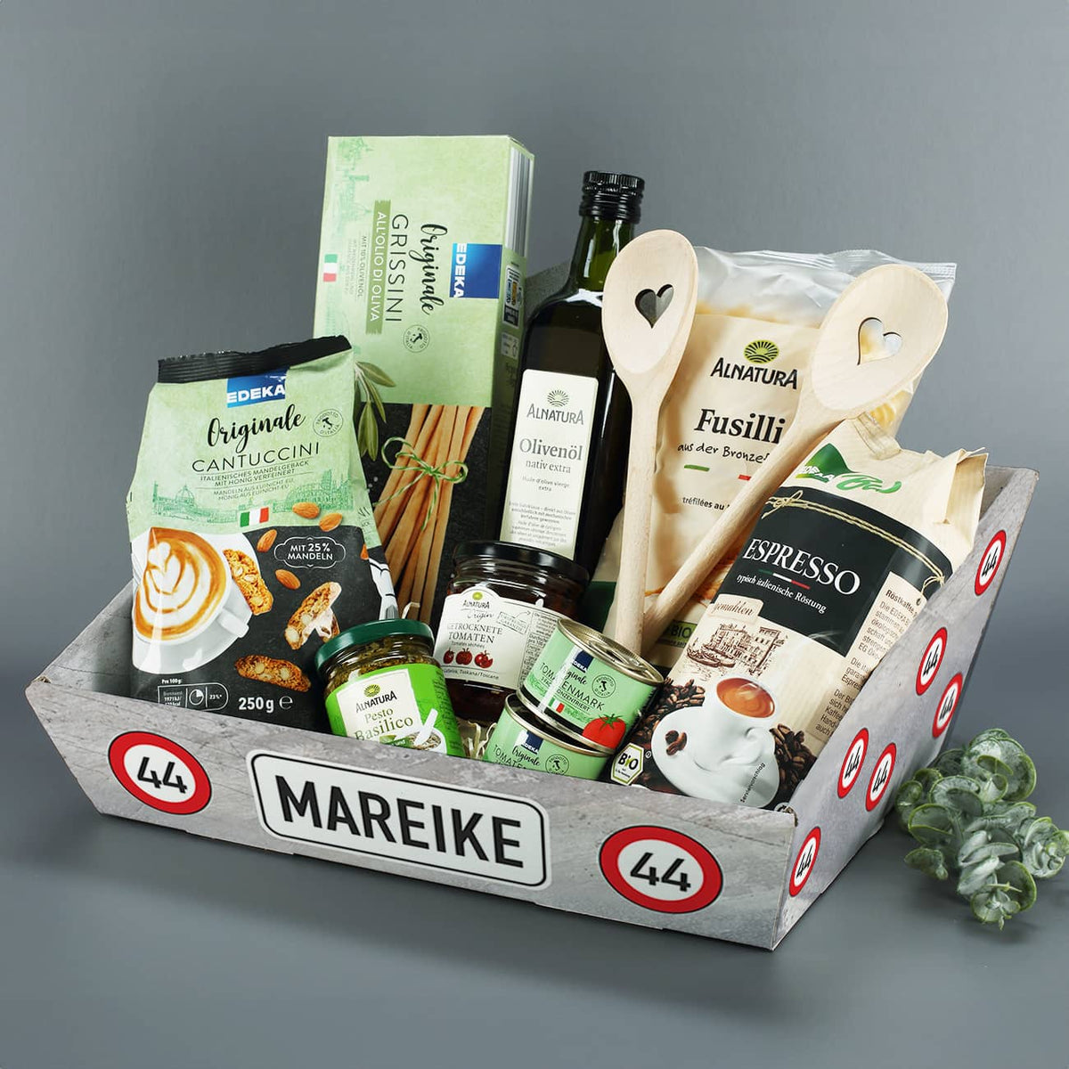 Geschenkkorb zum Geburtstag mit italienischen Köstlichkeiten