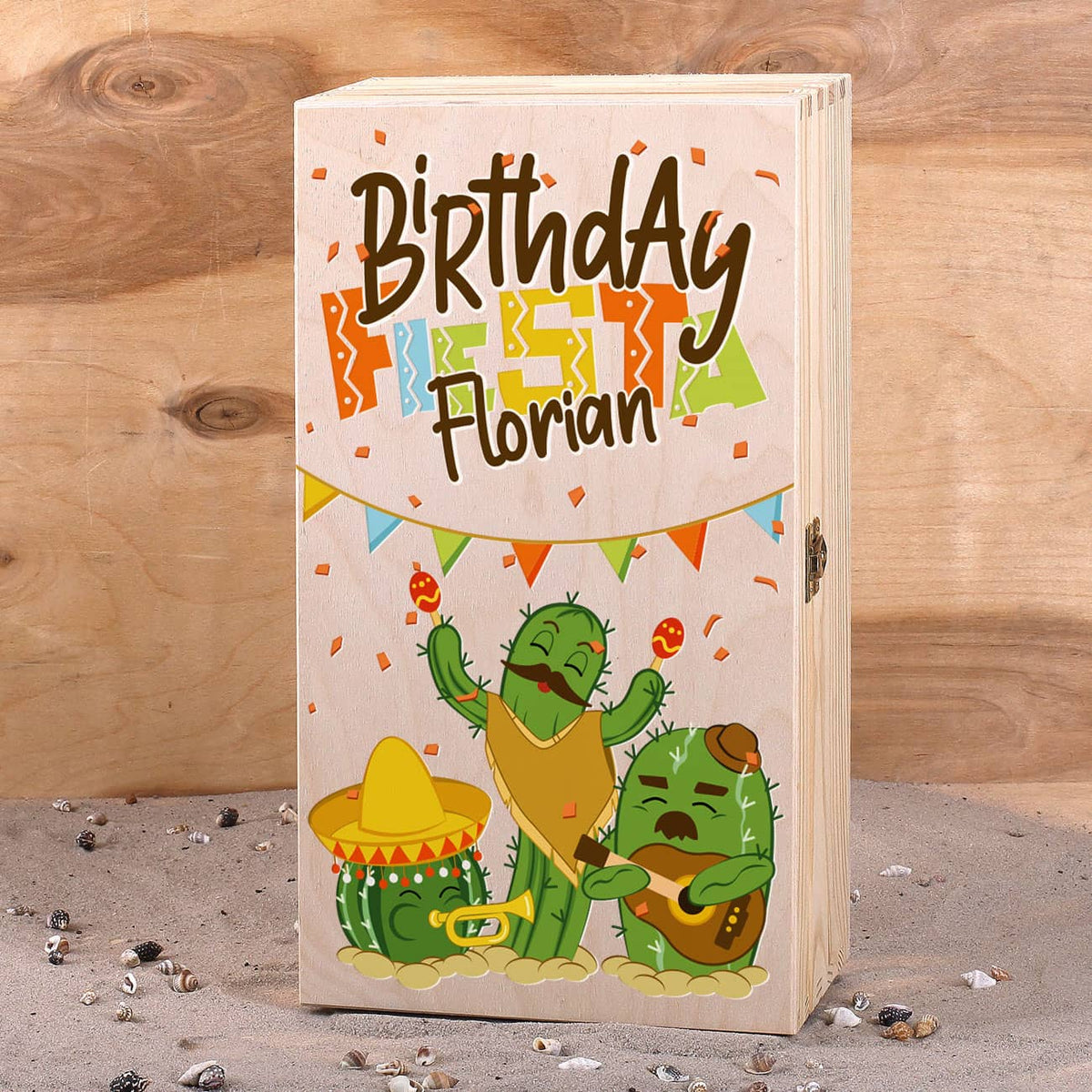 Persönlich bedruckte Geschenkbox "Birthday Fiesta" mit tollen Party-Kakteen und Name