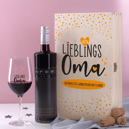 Lieblingsoma - Weingeschenk mit bedrucktem Glas in edler Holzbox