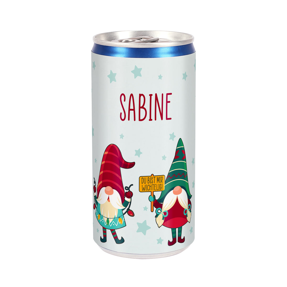 Freigestellte Prosecco-Dose mit Namen „Sabine“ und zwei Wichteln im Weihnachts-Design