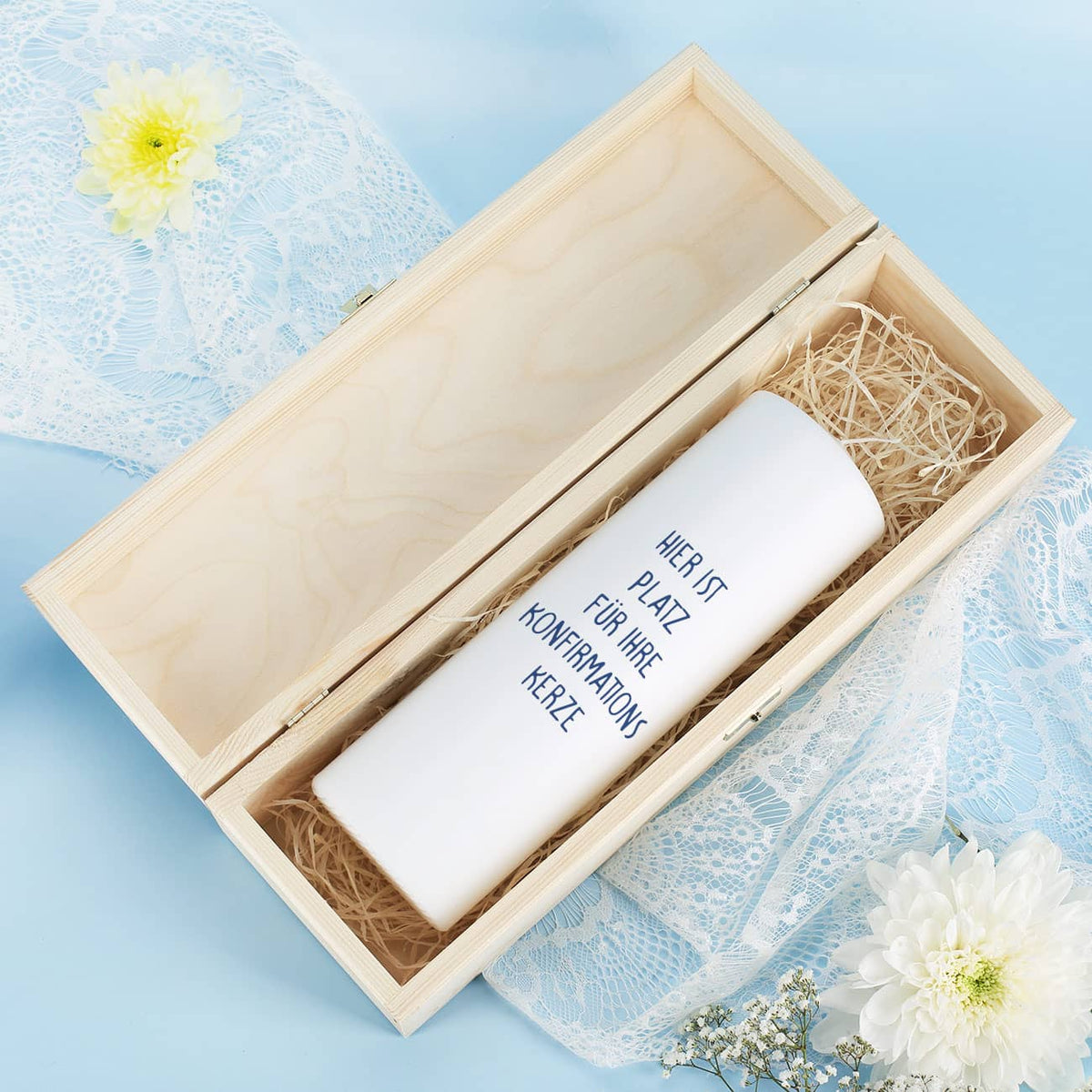 Kerzenbox zur Konfirmation - mit Name und Datum in blau - Innen