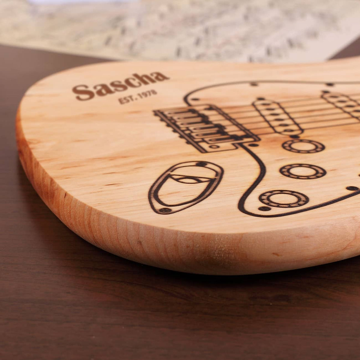 unbehalndeltes Holz