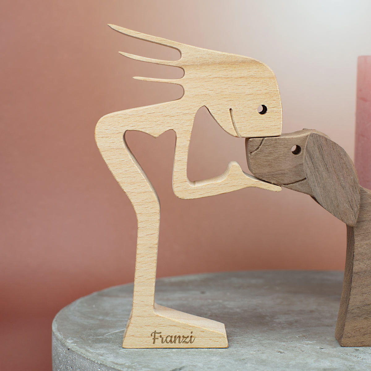 Holzfigur Frauchen & Hund mit individueller Gravur – personalisiertes Geschenk für Tierfreunde