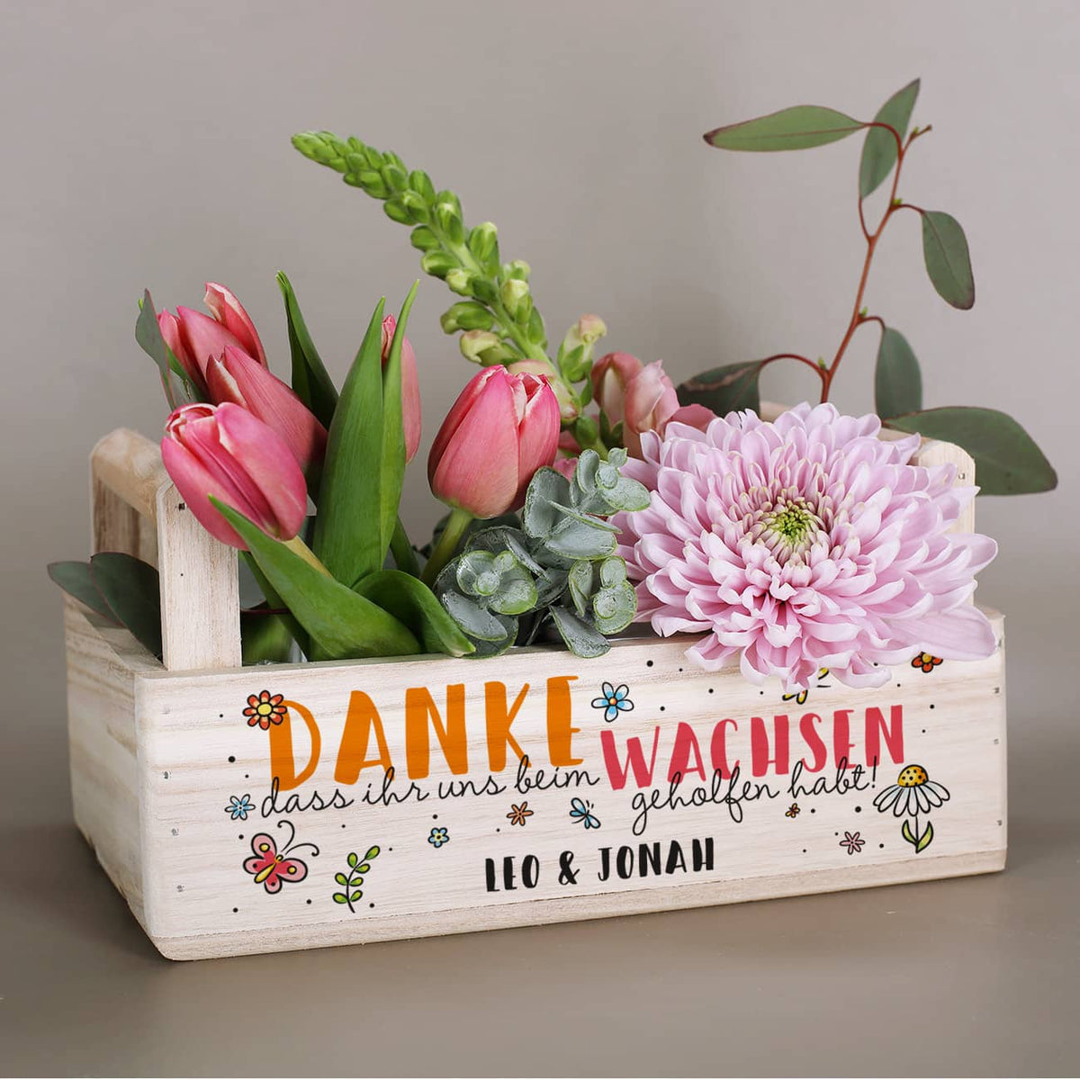Pflanzkiste "Danke, dass ihr uns beim Wachsen geholfen habt!" mit persönlichem Wunschtext