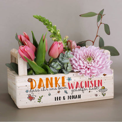 Pflanzkiste "Danke, dass ihr uns beim Wachsen geholfen habt!" mit persönlichem Wunschtext