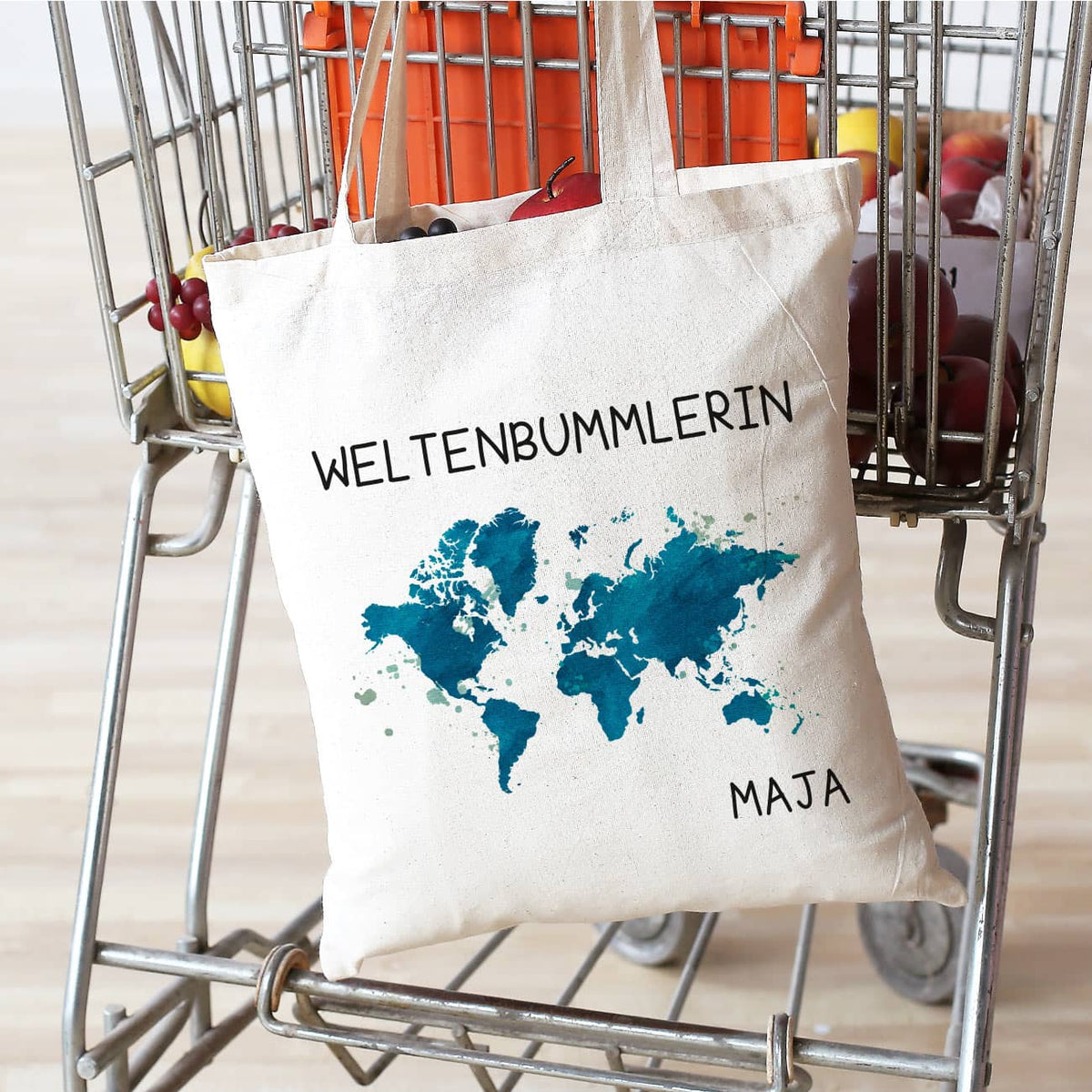 Jutebeutel bedruckt Weltenbummlerin-Motiv und Name