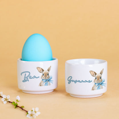 Personalisierter Eierbecher zu Ostern mit Name | Keramik Eierbecher mit Hasenmotiv als Ostergeschenk