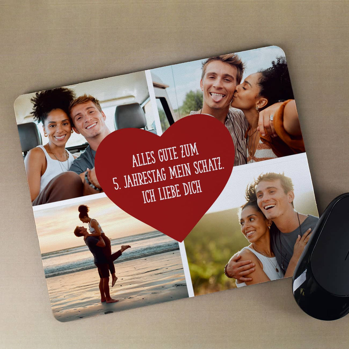 Persönliches Foto Mousepad mit vier Bildern und Wunschtext