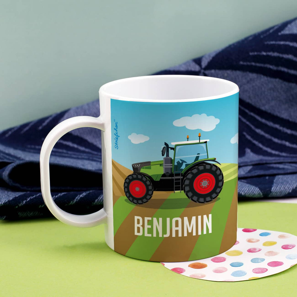 Bruchsicher Kindertasse mit Traktor und Name gestaltet