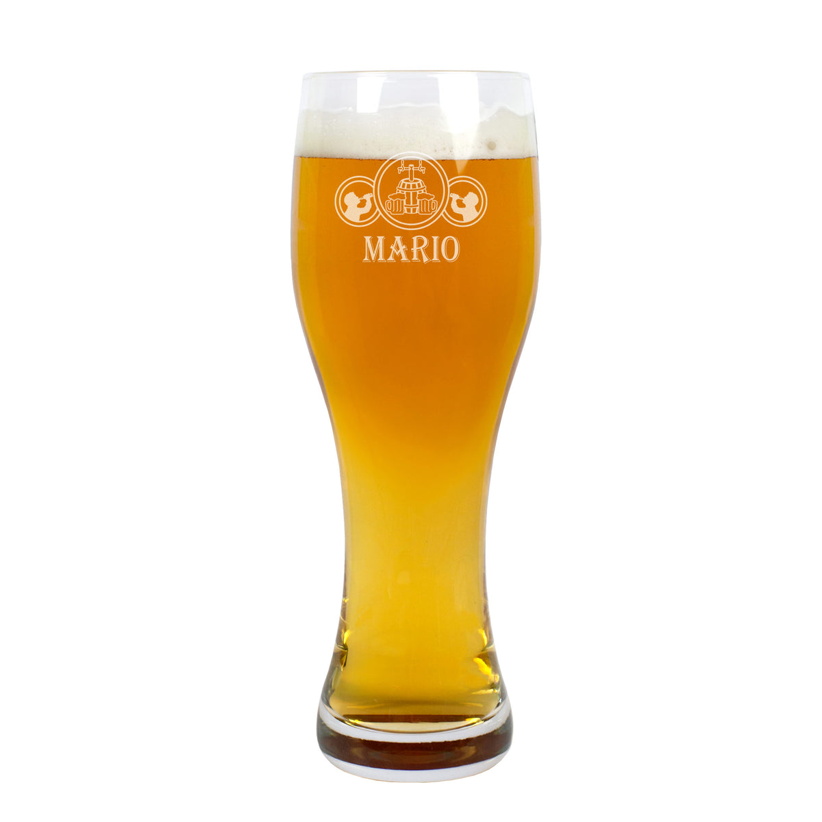 Weizenglas von Leonardo mit Gravur „Ein Freund guten Bieres“ und Name Mario, gefüllt mit Bier.