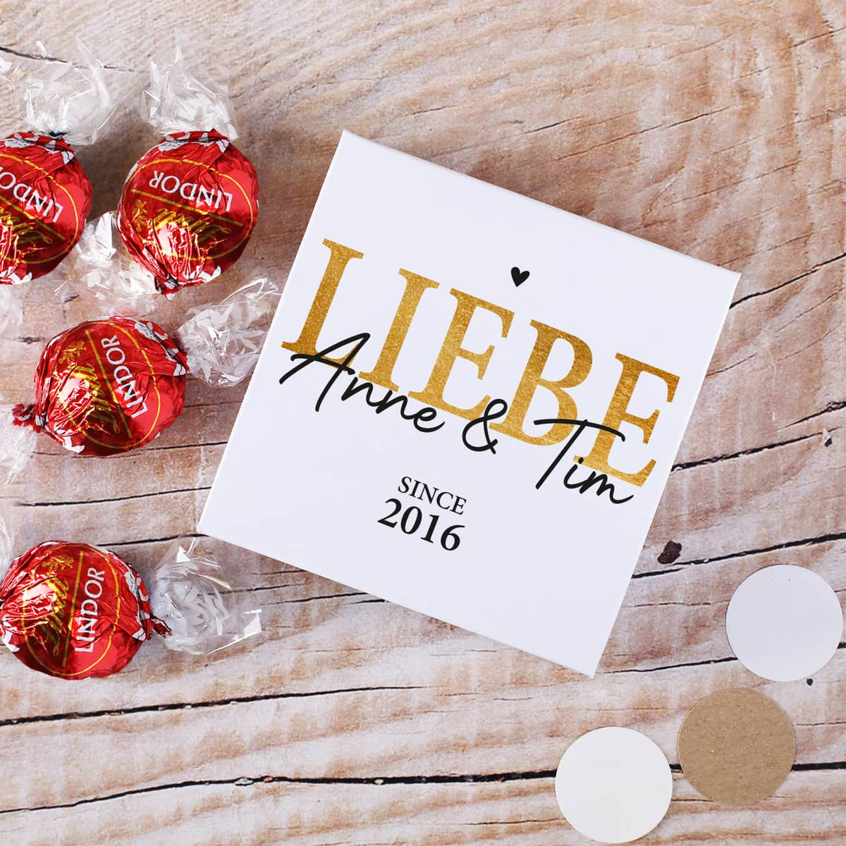 Liebe - Motiv mit Namen und Datum personalisiert