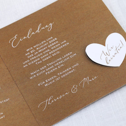 Wir heiraten! Einladungskarte zur Hochzeit mit Foto & Herz
