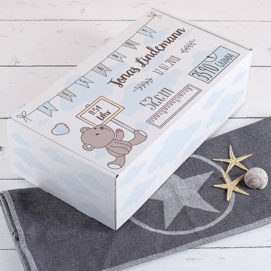 Geschenkverpackung zur Geburt mit Teddymotiv