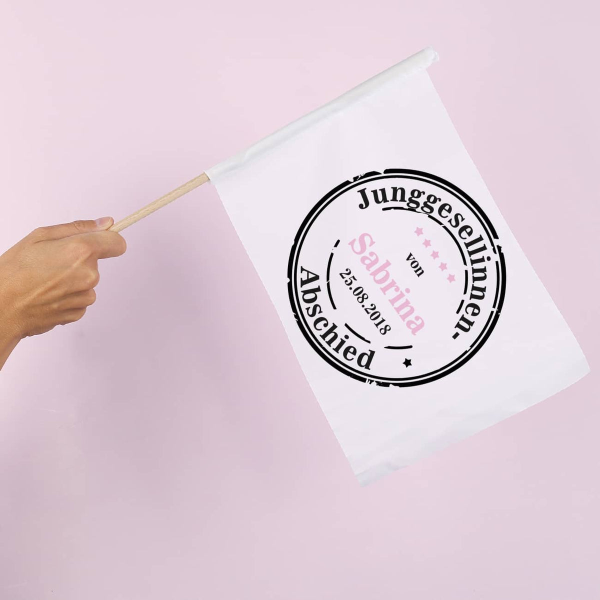 Fahne zum Jungesellinenabschied mit Name und Datum