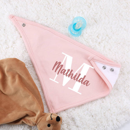 Halstuch für Babys in Rosa mit Name und Initial bedruckt