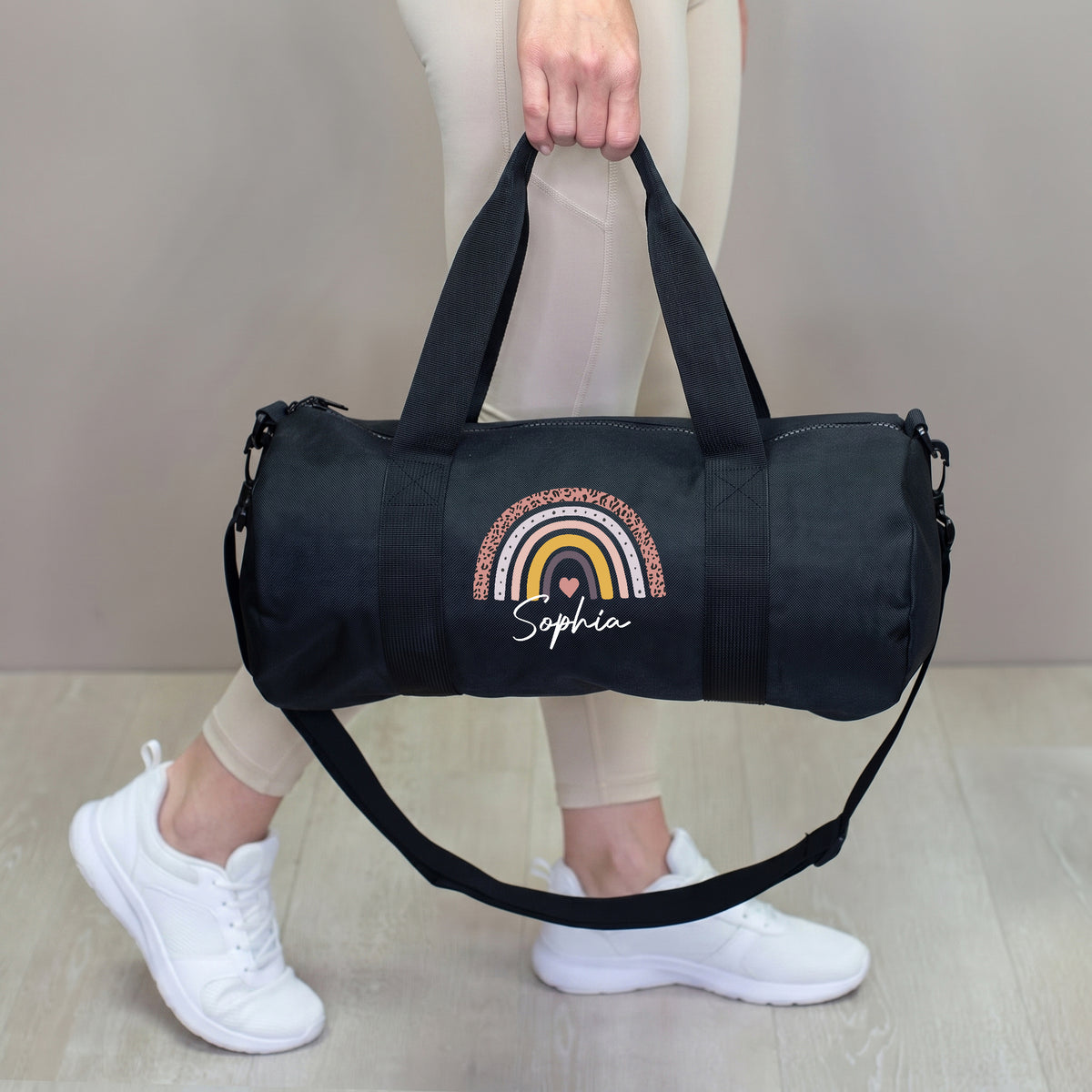 Sporttasche mit Regenbogen Motiv & Name personalisiert | Reisetasche als Geschenk für Mädchen & Frauen