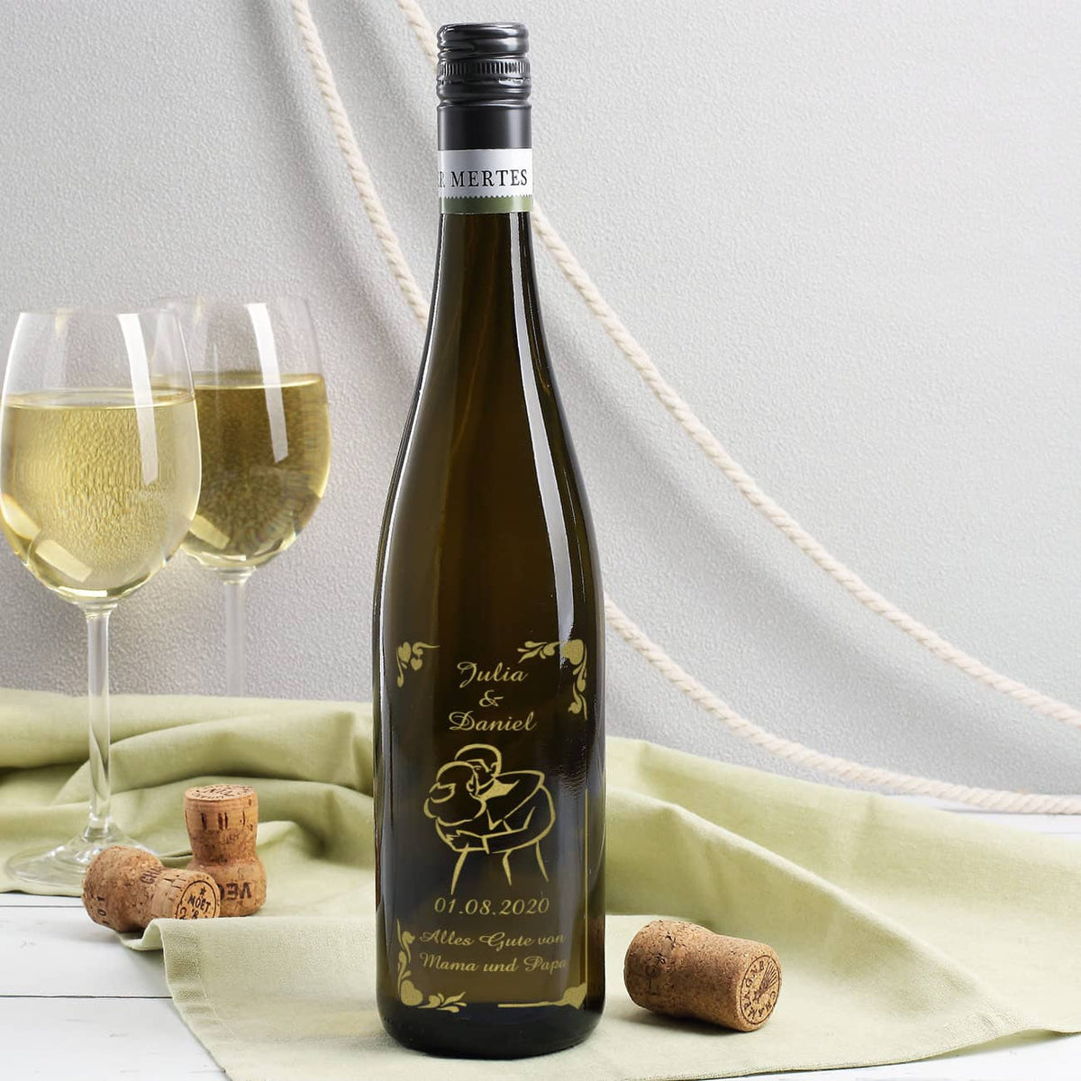 Weißwein zur Hochzeit mit Gold veredelt