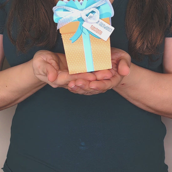 Kleine Geschenkschachtel mit 3 Lindorkugeln zum Geburtstag