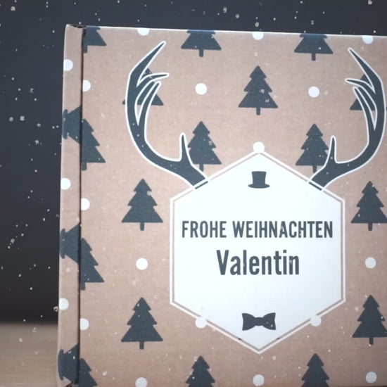 Tassen Geschenkbox Geschenkidee mit Namenstasse und Pralinen im Säckchen